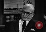Standbild Ira Eaker United States USA, 1960, aus Sekunde 25 historischem Filmmaterial Videoclip 65675077146