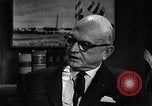 Standbild Ira Eaker United States USA, 1960, aus Sekunde 27 historischem Filmmaterial Videoclip 65675077146
