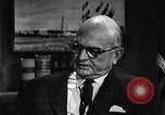 Standbild Ira Eaker United States USA, 1960, aus Sekunde 32 historischem Filmmaterial Videoclip 65675077146