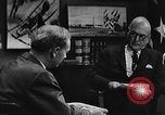 Standbild Ira Eaker United States USA, 1960, aus Sekunde 27 historischem Filmmaterial Videoclip 65675077148
