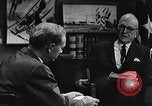 Standbild Ira Eaker United States USA, 1960, aus Sekunde 29 historischem Filmmaterial Videoclip 65675077148