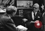 Standbild Ira Eaker United States USA, 1960, aus Sekunde 47 historischem Filmmaterial Videoclip 65675077148