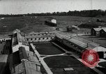 Image troisième centre d'instruction de l'Aviation Issoudun France, 1918, de la seconde 4 séquences d'archives historiques vidéo 65675077153