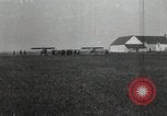 Standbild Dritten Anweisung Aviation Center Issoudun Frankreich, 1918, aus Sekunde 1 historischem Filmmaterial Videoclip 65675077156