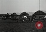 Image troisième centre d'instruction de l'Aviation Issoudun France, 1918, de la seconde 44 séquences d'archives historiques vidéo 65675077157