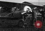 Image troisième centre d'instruction de l'Aviation Issoudun France, 1918, de la seconde 51 séquences d'archives historiques vidéo 65675077157