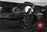 Image troisième centre d'instruction de l'Aviation Issoudun France, 1918, de la seconde 52 séquences d'archives historiques vidéo 65675077157