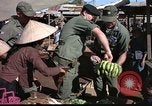Immagine di United States Air Force personale Il Vietnam, 1965, secondo 48 filmato di repertorio 65675077197