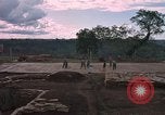 Image le personnel de la Force aérienne des États-Unis Vietnam, 1965, de la seconde 19 séquences d'archives historiques vidéo 65675077198
