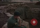 Image le personnel de la Force aérienne des États-Unis Vietnam, 1965, de la seconde 33 séquences d'archives historiques vidéo 65675077198