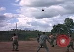 Image le personnel de la Force aérienne des États-Unis Vietnam, 1965, de la seconde 50 séquences d'archives historiques vidéo 65675077198