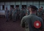 Image le personnel de la Force aérienne des États-Unis Vietnam, 1965, de la seconde 14 séquences d'archives historiques vidéo 65675077205