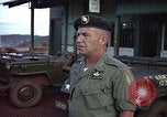 Image le personnel de la Force aérienne des États-Unis Vietnam, 1965, de la seconde 30 séquences d'archives historiques vidéo 65675077205