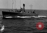 Immagine di L approdo delle barche United States USA, 1944, secondo 11 filmato di repertorio 65675077221