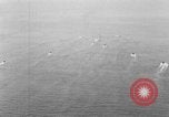 Immagine di L approdo delle barche United States USA, 1944, secondo 14 filmato di repertorio 65675077222