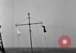 Immagine di L approdo delle barche United States USA, 1944, secondo 26 filmato di repertorio 65675077222