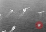 Immagine di L approdo delle barche United States USA, 1944, secondo 34 filmato di repertorio 65675077222