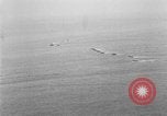 Immagine di L approdo delle barche United States USA, 1944, secondo 46 filmato di repertorio 65675077222