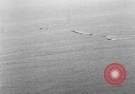 Immagine di L approdo delle barche United States USA, 1944, secondo 49 filmato di repertorio 65675077222