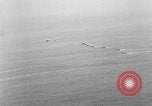 Immagine di L approdo delle barche United States USA, 1944, secondo 51 filmato di repertorio 65675077222