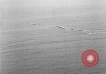 Immagine di L approdo delle barche United States USA, 1944, secondo 55 filmato di repertorio 65675077222