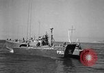 Standbild Landungsboote United States USA, 1944, aus Sekunde 54 historischem Filmmaterial Videoclip 65675077225