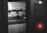 Standbild 8 fotografische Reconnaissance Squadron Australien, 1943, aus Sekunde 21 historischem Filmmaterial Videoclip 65675077229