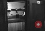 Standbild 8 fotografische Reconnaissance Squadron Australien, 1943, aus Sekunde 22 historischem Filmmaterial Videoclip 65675077229