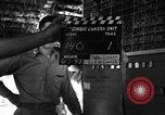 Standbild 8 fotografische Reconnaissance Squadron Australien, 1943, aus Sekunde 1 historischem Filmmaterial Videoclip 65675077235