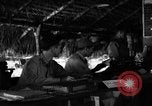 Standbild 8 fotografische Reconnaissance Squadron Australien, 1943, aus Sekunde 6 historischem Filmmaterial Videoclip 65675077236