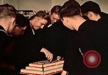 Immagine di I marinai americani United States USA, 1947, secondo 17 filmato di repertorio 65675077263