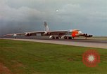 Image B-52 Stratofortress Kansas United States USA, 1960, de la seconde 16 séquences d'archives historiques vidéo 65675077272