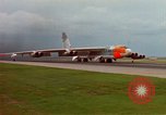 Image B-52 Stratofortress Kansas United States USA, 1960, de la seconde 17 séquences d'archives historiques vidéo 65675077272