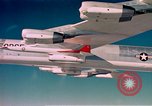 Immagine di Boeing B-52 modello G Stratofortress bomber Kansas United States USA, 1960, secondo 4 filmato di repertorio 65675077273