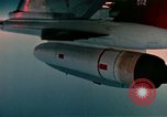 Standbild b-52 Stratofortress Kansas United States USA, 1960, aus Sekunde 22 historischem Filmmaterial Videoclip 65675077274