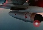 Standbild b-52 Stratofortress Kansas United States USA, 1960, aus Sekunde 23 historischem Filmmaterial Videoclip 65675077274