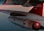 Standbild b-52 Stratofortress Kansas United States USA, 1960, aus Sekunde 28 historischem Filmmaterial Videoclip 65675077274