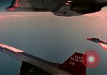 Standbild b-52 Stratofortress Kansas United States USA, 1960, aus Sekunde 31 historischem Filmmaterial Videoclip 65675077274