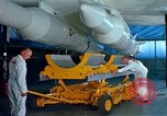 Standbild b-52 Stratofortress Kansas United States USA, 1960, aus Sekunde 37 historischem Filmmaterial Videoclip 65675077275