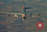 Standbild b-52 Stratofortress Kansas United States USA, 1960, aus Sekunde 41 historischem Filmmaterial Videoclip 65675077275
