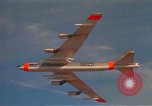 Standbild b-52 Stratofortress Kansas United States USA, 1960, aus Sekunde 57 historischem Filmmaterial Videoclip 65675077275