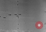 Image Kwajalein Operations l'atoll de Kwajalein Îles Marshall, 1944, de la seconde 16 séquences d'archives historiques vidéo 65675077288