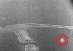 Image Kwajalein Operations l'atoll de Kwajalein Îles Marshall, 1944, de la seconde 28 séquences d'archives historiques vidéo 65675077288