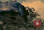 Standbild UH-1 Iroquois Hubschrauber United States USA, 1970, aus Sekunde 41 historischem Filmmaterial Videoclip 65675077305