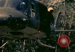 Standbild UH-1 Iroquois Hubschrauber United States USA, 1970, aus Sekunde 43 historischem Filmmaterial Videoclip 65675077305