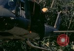 Standbild UH-1 Iroquois Hubschrauber United States USA, 1970, aus Sekunde 44 historischem Filmmaterial Videoclip 65675077305
