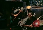 Standbild UH-1 Iroquois Hubschrauber United States USA, 1970, aus Sekunde 52 historischem Filmmaterial Videoclip 65675077305