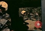 Standbild UH-1 Iroquois Hubschrauber United States USA, 1970, aus Sekunde 57 historischem Filmmaterial Videoclip 65675077305