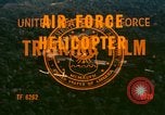 Standbild UH-1 Iroquois Hubschrauber United States USA, 1970, aus Sekunde 11 historischem Filmmaterial Videoclip 65675077306