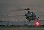 Standbild UH-1 Iroquois Hubschrauber United States USA, 1970, aus Sekunde 34 historischem Filmmaterial Videoclip 65675077306
